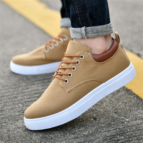 fashion casual shoes.